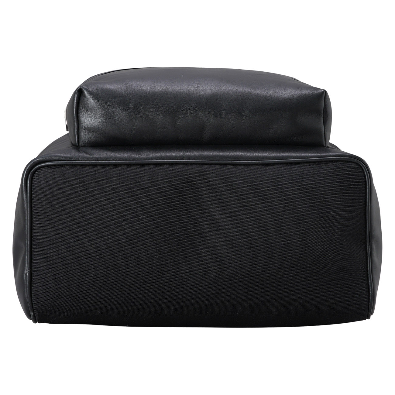 YVES SAINT LAURENT(USED)생로랑 씨티 레더 백팩